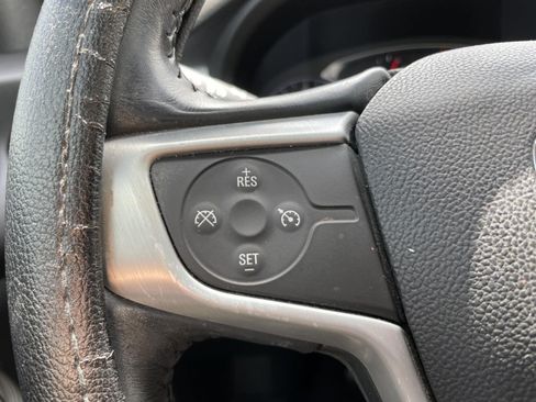 Used 2019 GMC Acadia SLT w/ Black Edition FWD image 21