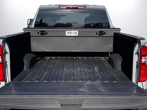 Used 2024 Chevrolet Silverado 2500 Custom w/ Custom Convenience Package image 25