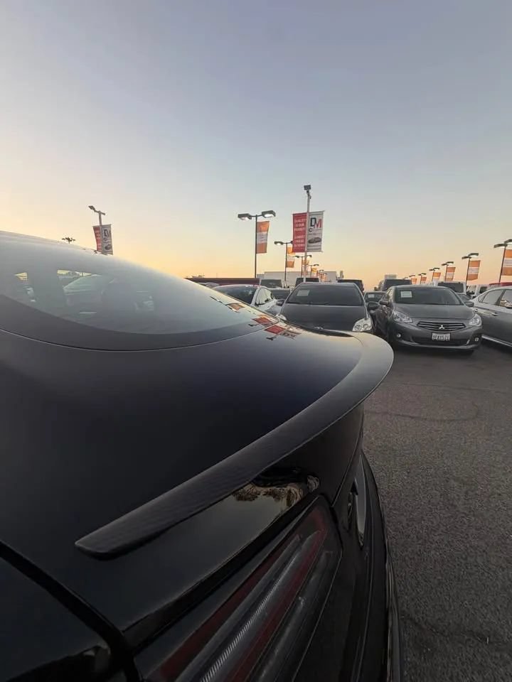 Used 2026 Tesla Model S Plaid AWD/4WD image 8