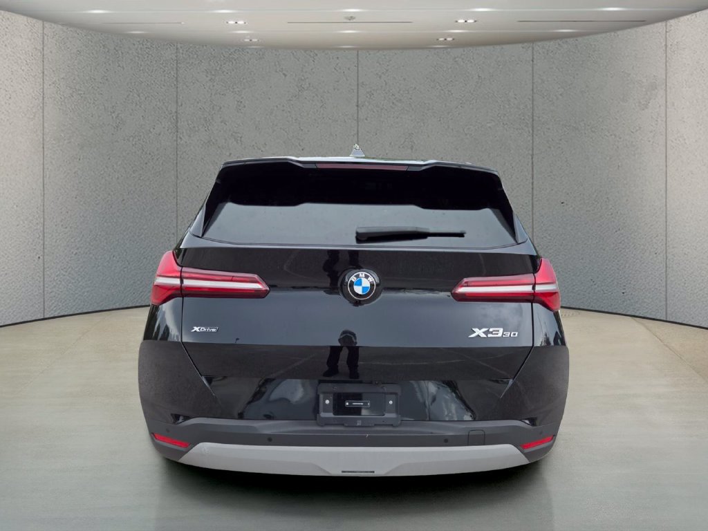 Used 2025 BMW X3 xDrive30i AWD/4WD image 6