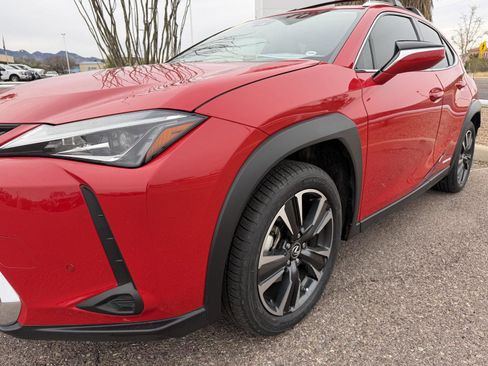 Used 2022 Lexus UX 250h UX 250h w/ Accessory Package (Z2) image 13