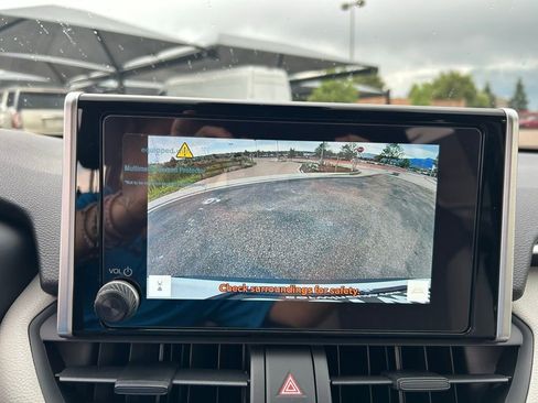 Used 2025 Toyota RAV4 XLE w/ Convenience Package image 38