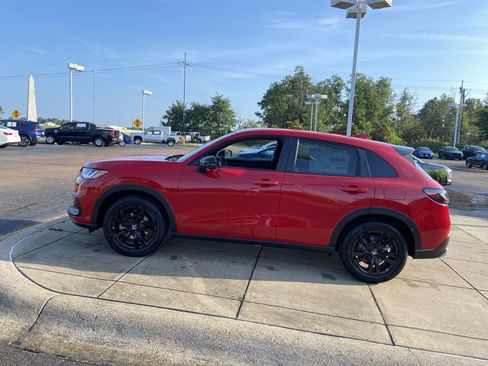 New 2026 Honda HR-V Sport image 6