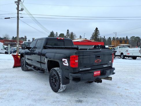 Used 2017 Chevrolet Silverado 2500 LTZ image 3