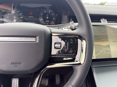 Used 2024 Land Rover Range Rover Evoque S AWD/4WD image 18