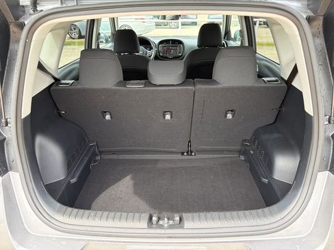 Used 2025 Kia Soul LX image 36