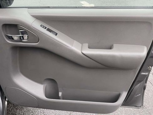 Used 2008 Nissan Frontier SE w/ SE Value Truck Pkg image 44