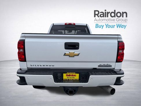 Used 2019 Chevrolet Silverado 2500 High Country w/ Duramax Plus Package image 8
