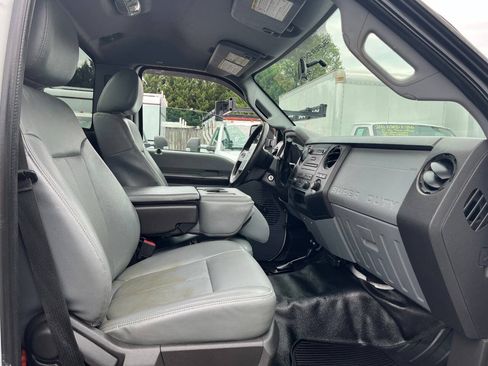 Used 2014 Ford F250 XL w/ Snow Plow Prep Package AWD/4WD image 11