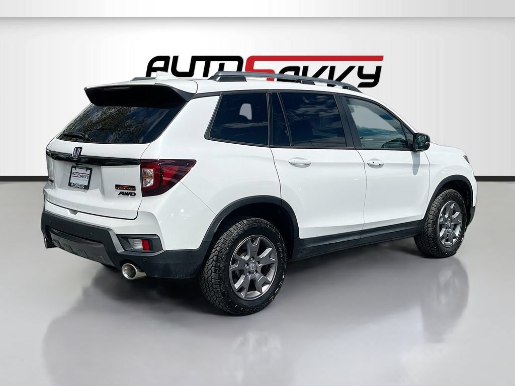 Used 2024 Honda Passport TrailSport image 7