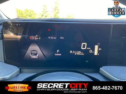 Used 2026 Nissan Kicks SV w/ Charging Package AWD/4WD image 18