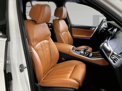 Used 2022 BMW X5 xDrive40i w/ Executive Package image 27