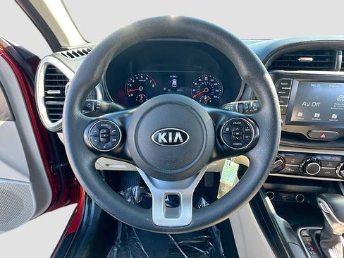 Used 2021 Kia Soul S FWD image 11