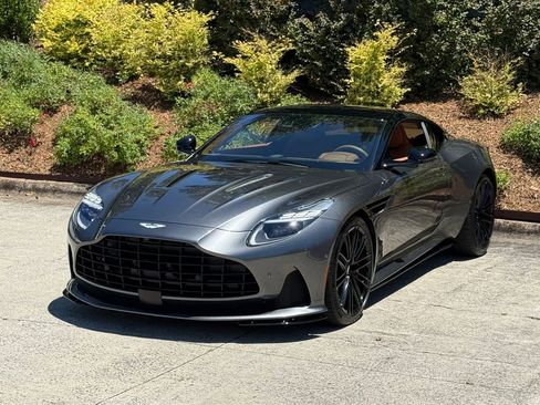 Used 2024 Aston Martin DB12 Coupe RWD image 15