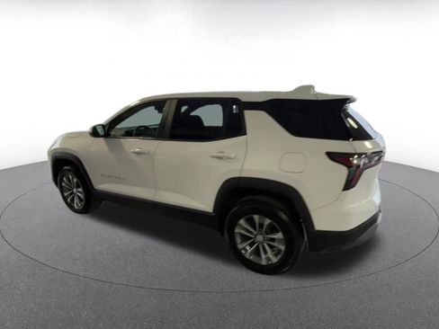 Used 2025 Chevrolet Equinox LT image 13