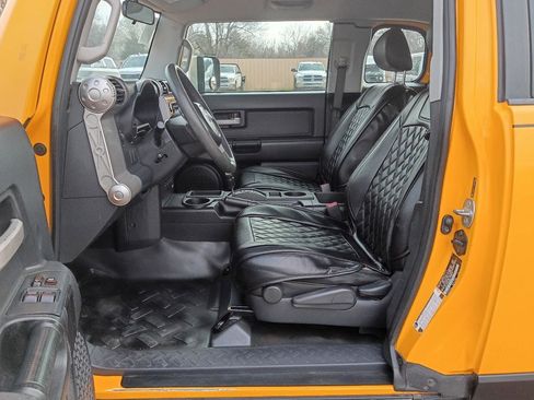 Used 2008 Toyota FJ Cruiser 2WD image 15