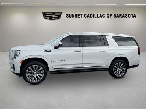 Used 2021 GMC Yukon XL Denali w/ Denali Ultimate Package image 8