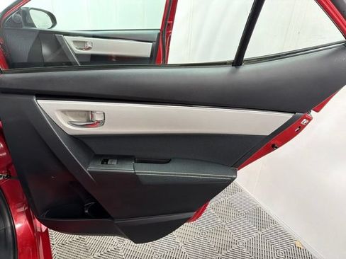Used 2017 Toyota Corolla LE FWD image 13