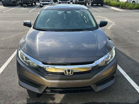 Used 2017 Honda Civic EX image 5