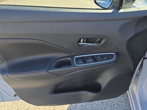 New 2025 Nissan Versa SR w/ Trunk Package image 19