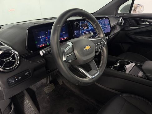 Used 2024 Chevrolet Blazer EV LT AWD/4WD image 21