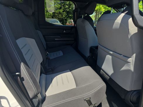 Used 2025 Toyota Tacoma TRD Sport RWD image 12