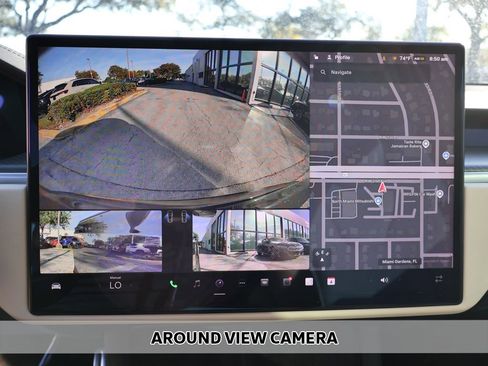 Used 2023 Tesla Model S Plaid image 7