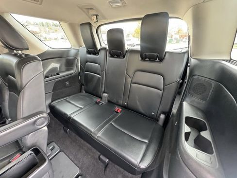 Used 2022 Nissan Pathfinder SL w/ SL Premium Package image 18