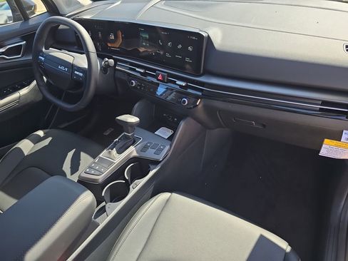 New 2026 Kia Sportage EX FWD image 12