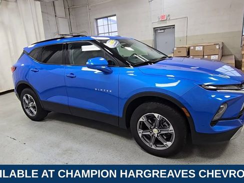 Certified 2024 Chevrolet Blazer LT w/ Convenience Package FWD image 2