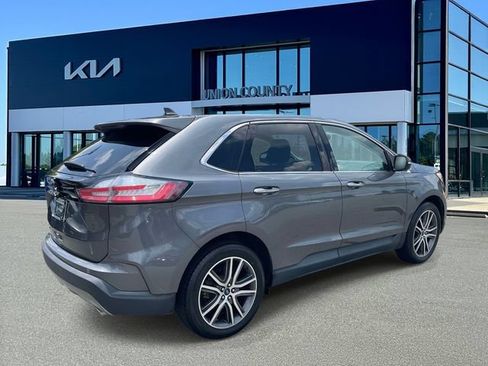 Used 2021 Ford Edge Titanium w/ Equipment Group 301A FWD image 6