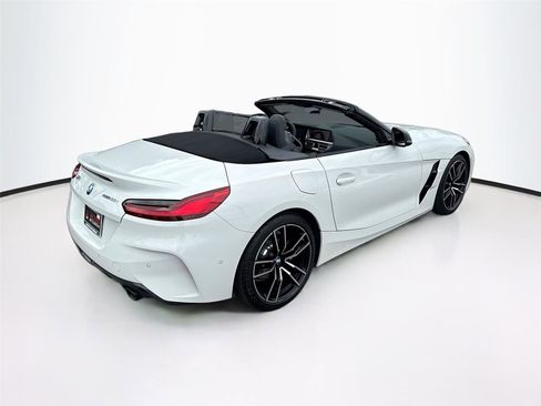 Used 2023 BMW Z4 sDrive30i w/ Premium Package image 7