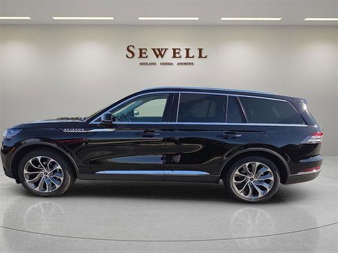 New 2026 Lincoln Aviator Reserve image 2