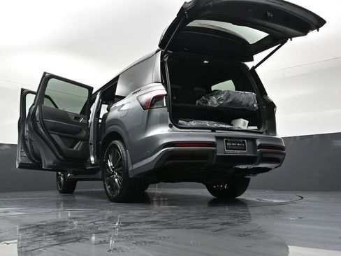 New 2026 INFINITI QX80 Autograph image 40