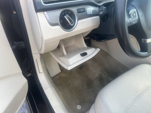 Used 2014 Volkswagen Passat TDI SE image 11