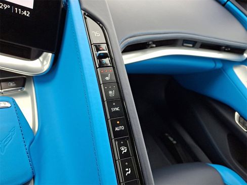 Used 2023 Chevrolet Corvette Stingray Premium Conv w/ 3LT image 20