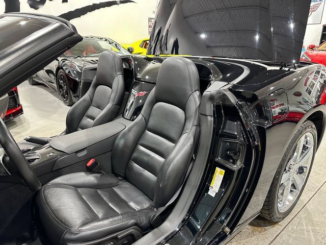 Used 2010 Chevrolet Corvette Convertible w/ Preferred Equipment Group RWD image 10