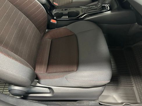 Used 2025 Toyota Corolla SE FWD image 60