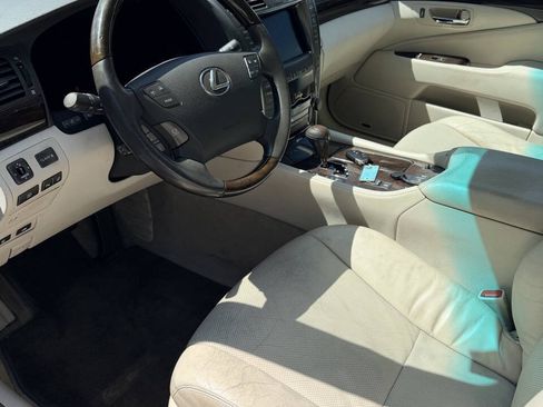 Used 2008 Lexus LS 460 RWD image 12