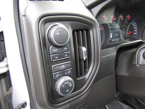 Used 2022 Chevrolet Silverado 1500 W/T w/ WT Value Package AWD/4WD image 20