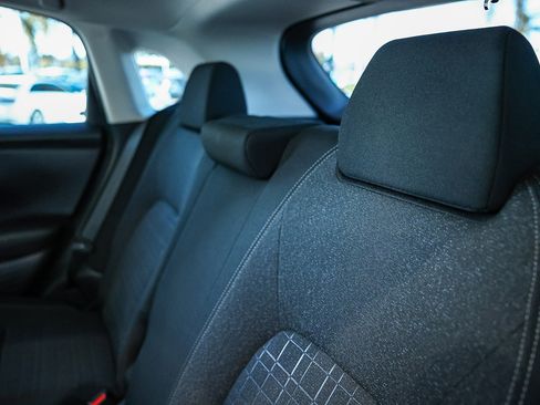 Used 2025 Honda HR-V LX image 27