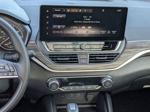 New 2026 Nissan Altima 2.5 SV FWD image 11