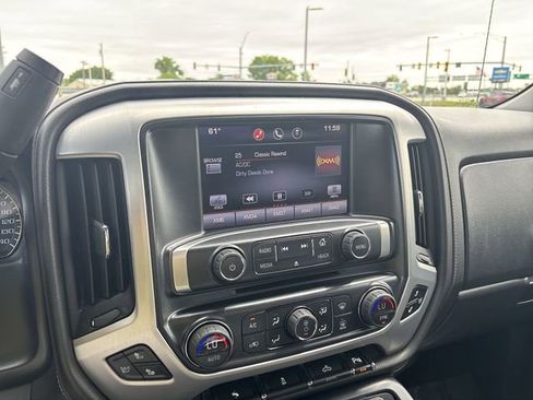 Used 2014 GMC Sierra 1500 SLT w/ SLT Crew Cab Value Package AWD/4WD image 24