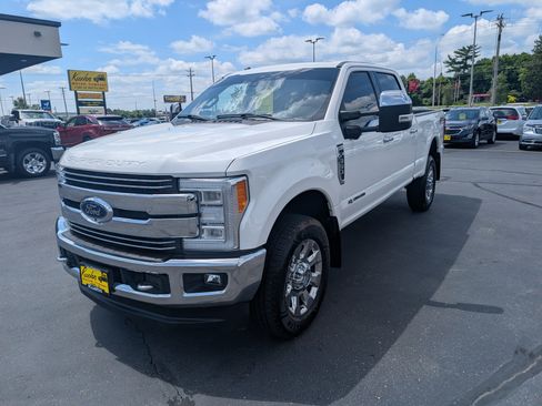Used 2017 Ford F350 Lariat w/ Lariat Ultimate Package AWD/4WD image 4