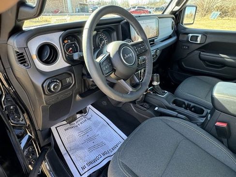 Certified 2025 Jeep Wrangler Sport S image 12