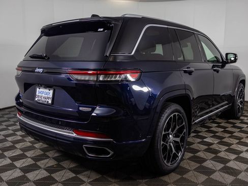 Used 2022 Jeep Grand Cherokee Summit AWD/4WD image 20