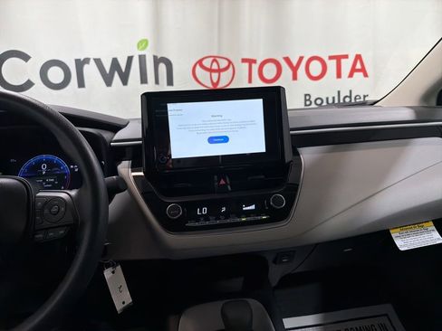 Used 2026 Toyota Corolla LE FWD image 31