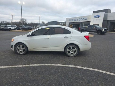 Used 2015 Chevrolet Sonic LTZ image 6