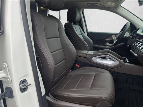 Certified 2023 Mercedes-Benz GLS 450 4MATIC image 17