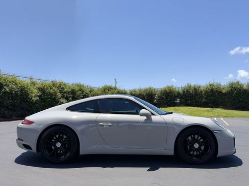 Used 2018 Porsche 911 Carrera S w/ Sport Package RWD image 14